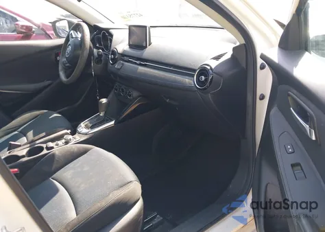 2016 Scion Ia из США, поврежденный, VIN 3MYDLBZV8GY107141